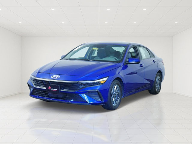 Used 2024 Hyundai Elantra SEL FWD image 3