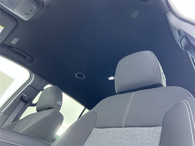 Used 2025 GMC Acadia Elevation image 19