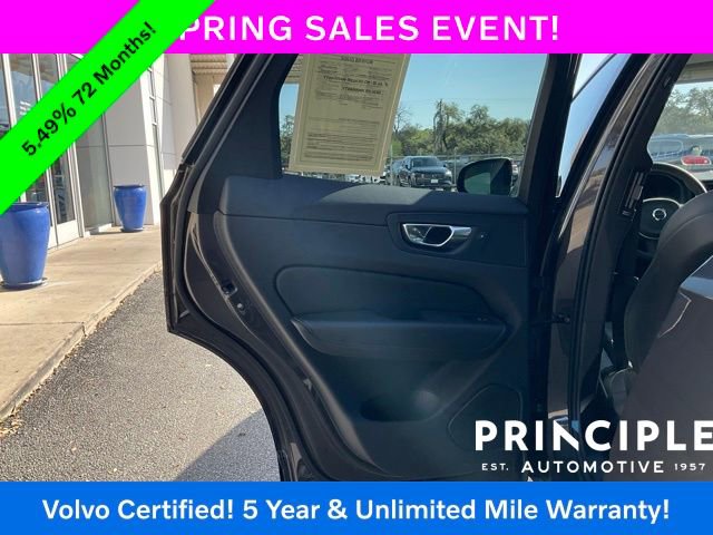 Certified 2025 Volvo XC60 B5 Core image 19