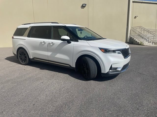 Used 2023 Kia Carnival SX Prestige FWD image 6
