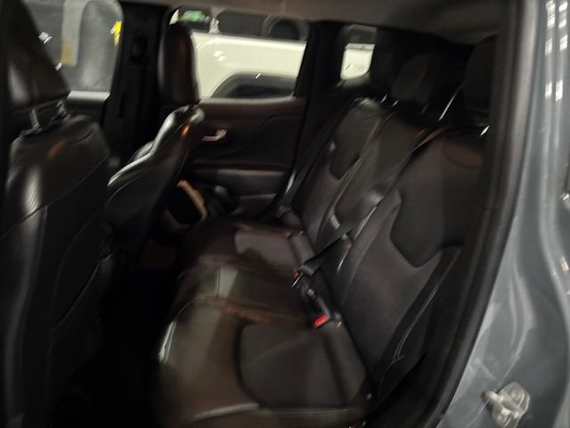 Used 2017 Jeep Renegade Trailhawk AWD/4WD image 18