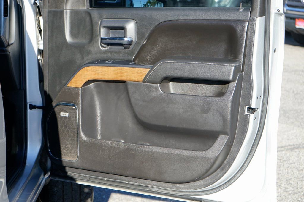 Used 2016 Chevrolet Silverado 2500 LTZ w/ Duramax Plus Package image 40