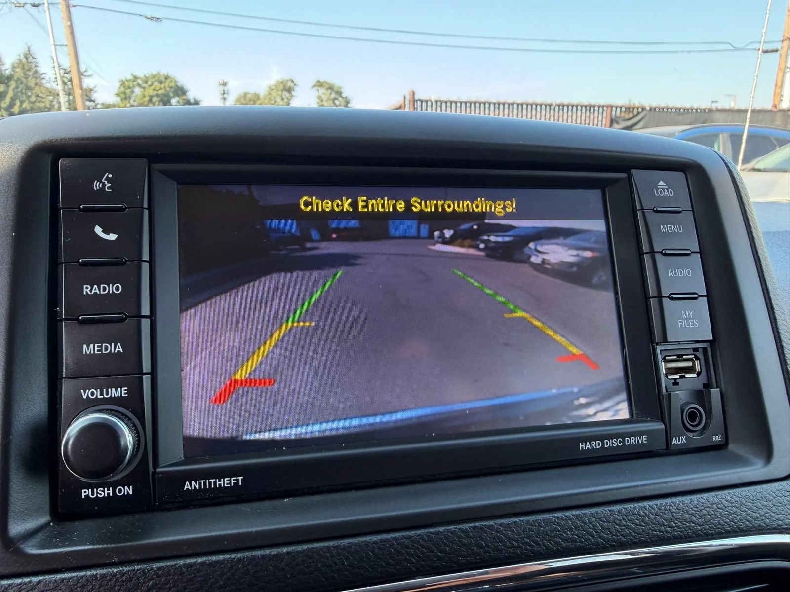 Used 2018 Dodge Grand Caravan SE FWD image 17