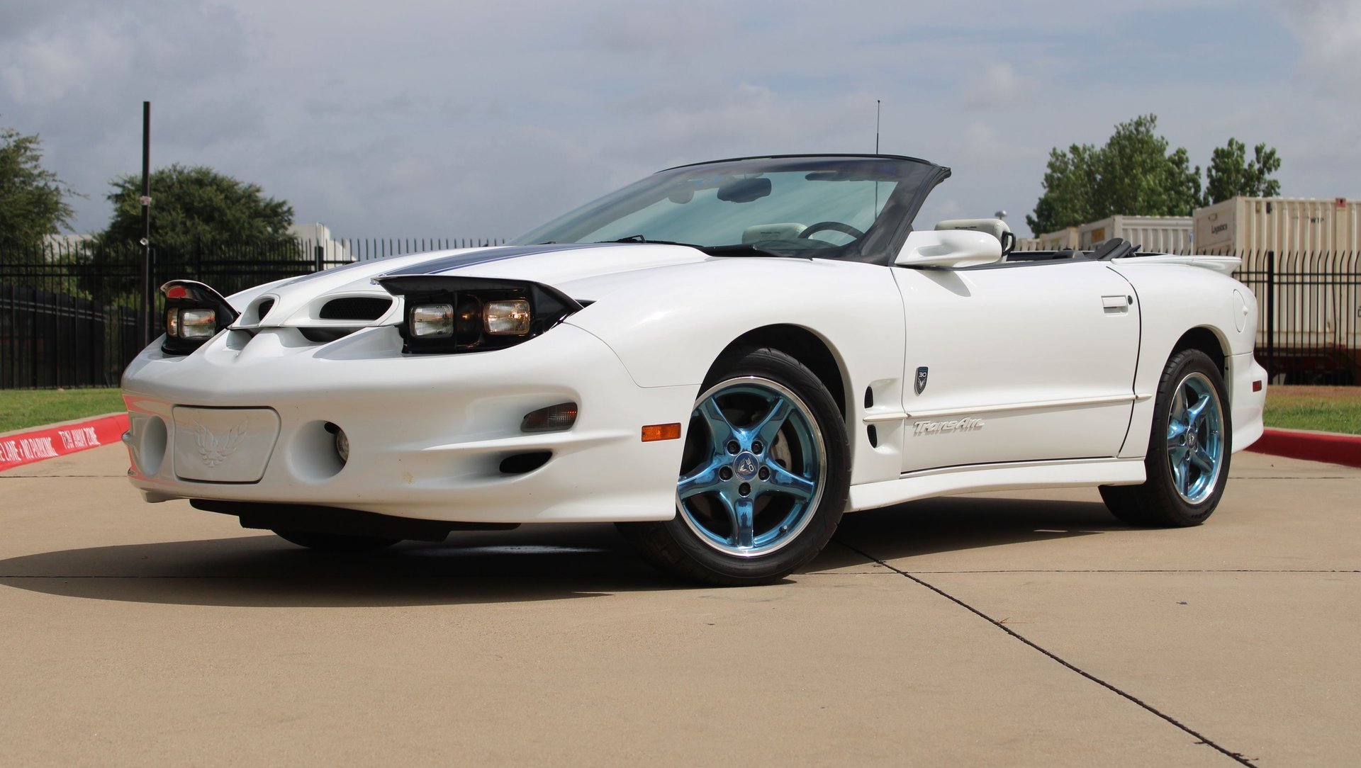 Used 1999 Pontiac Firebird Trans Am RWD image 26