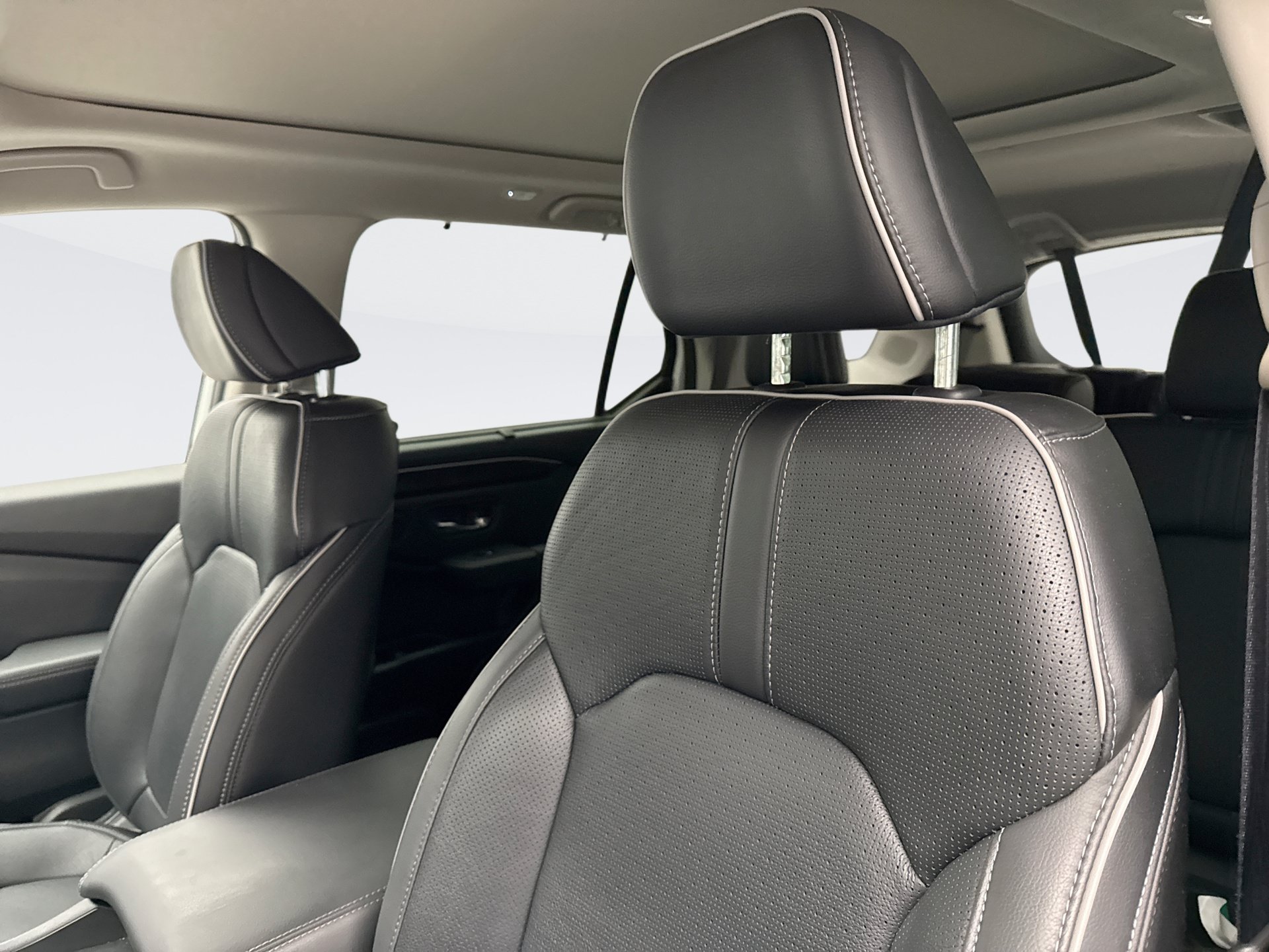 Used 2023 Honda Pilot Elite image 11
