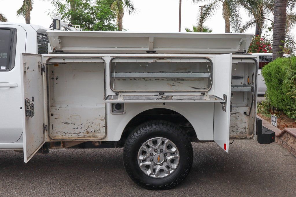 Used 2022 Chevrolet Silverado 2500 LT w/ Convenience Package image 6