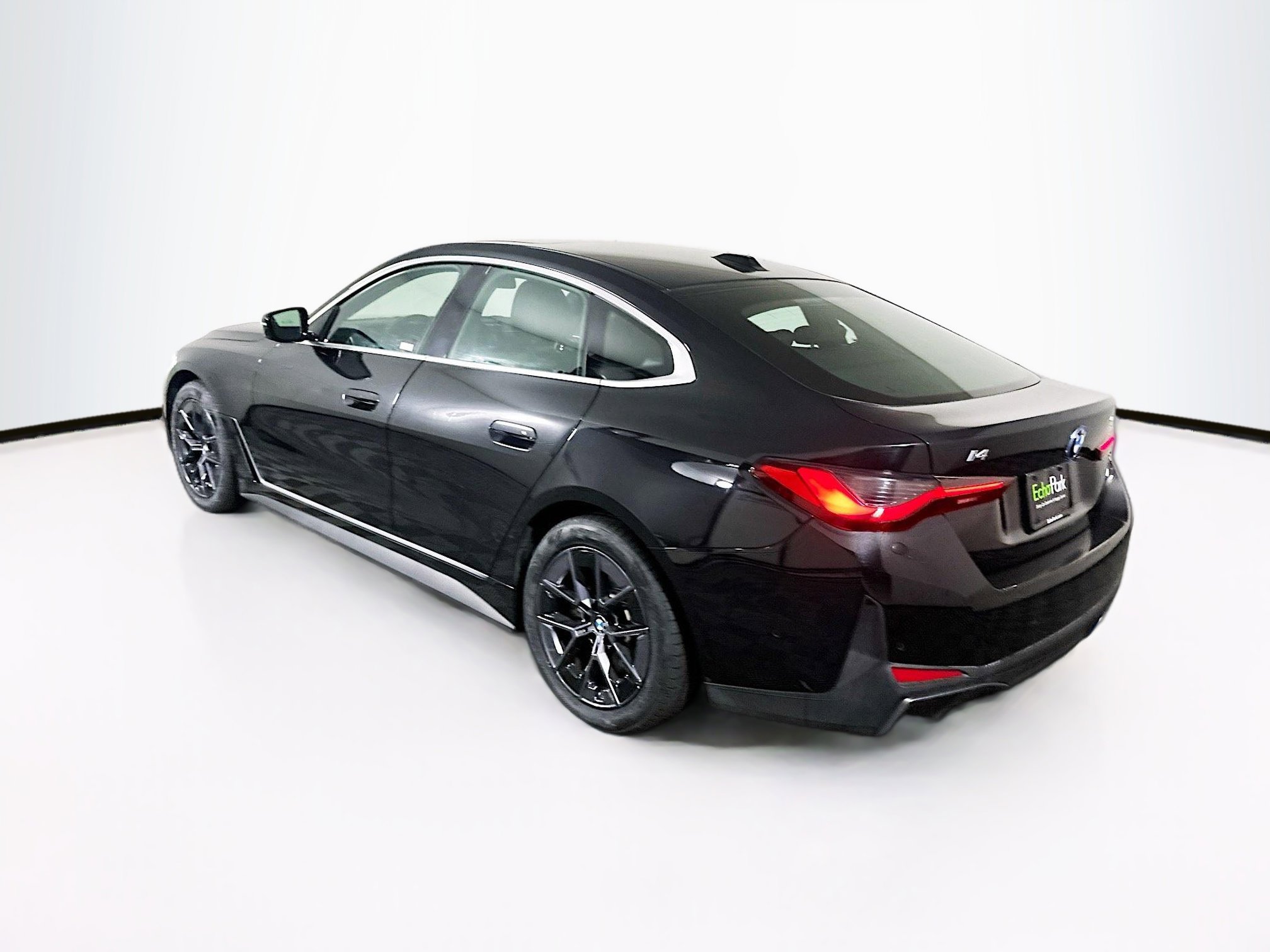 Used 2025 BMW i4 eDrive40 image 5