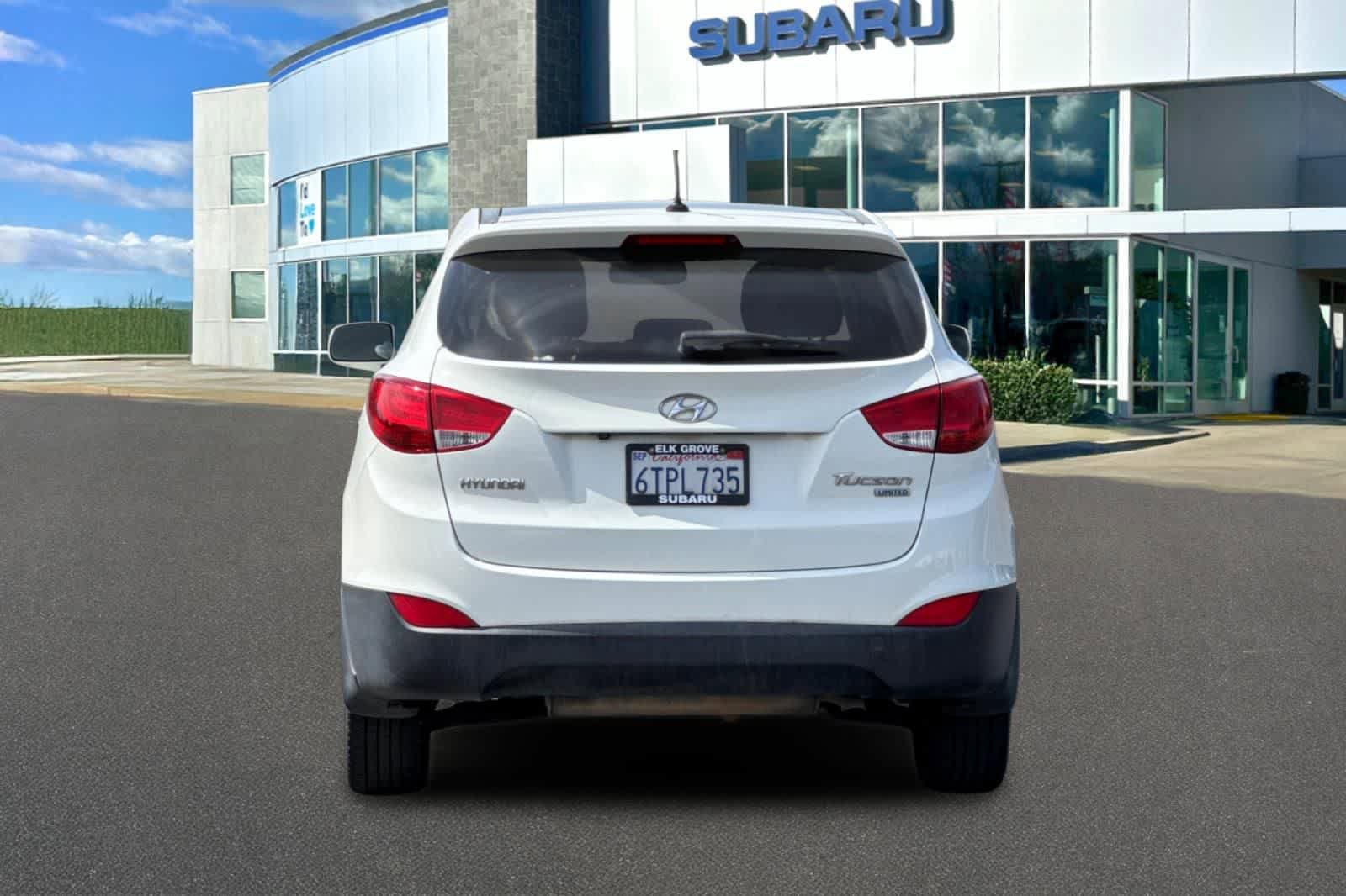 Used 2012 Hyundai Tucson Limited w/ Premium Pkg FWD image 7