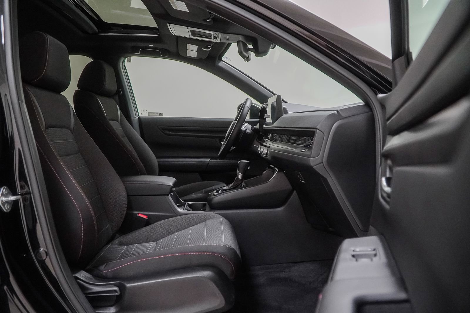 Used 2026 Honda CR-V Sport image 33