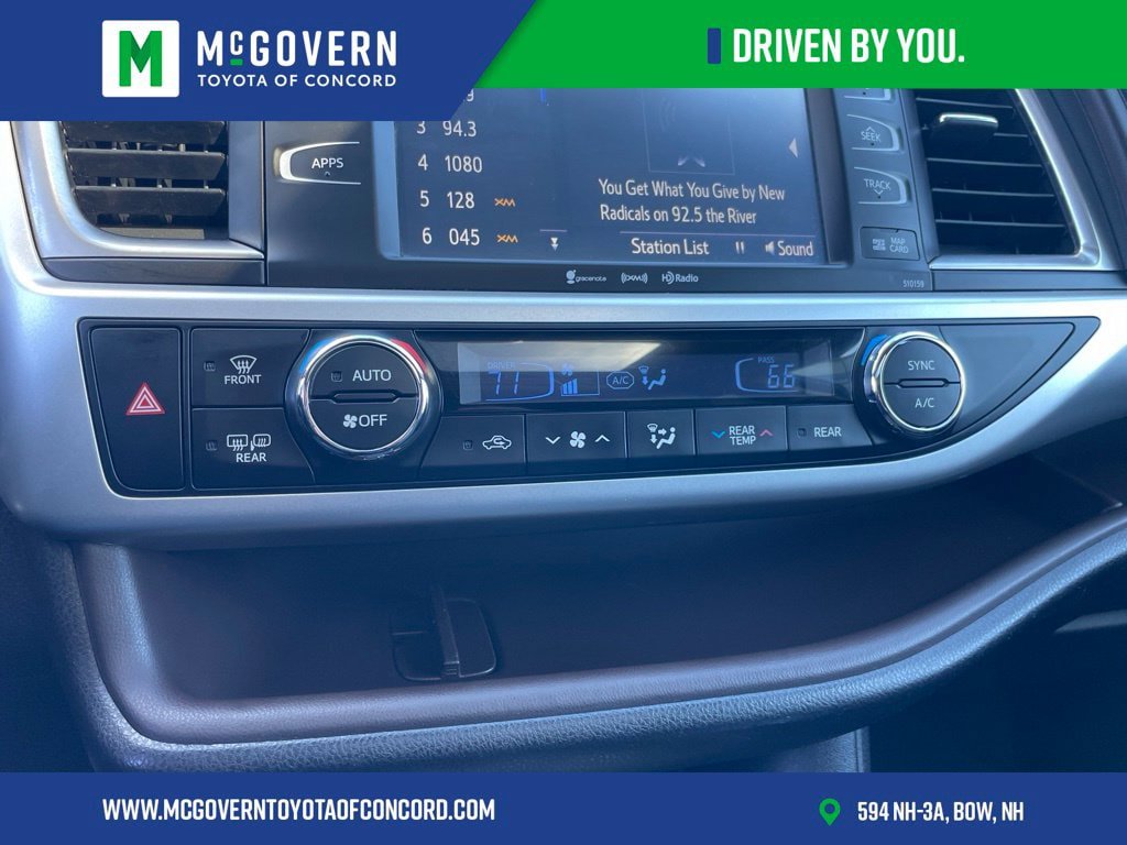 Used 2016 Toyota Highlander XLE AWD/4WD image 36