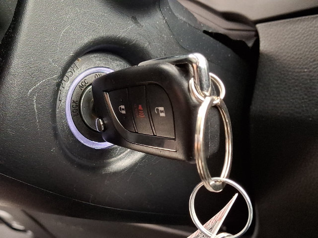 Used 2023 Toyota RAV4 LE FWD image 33