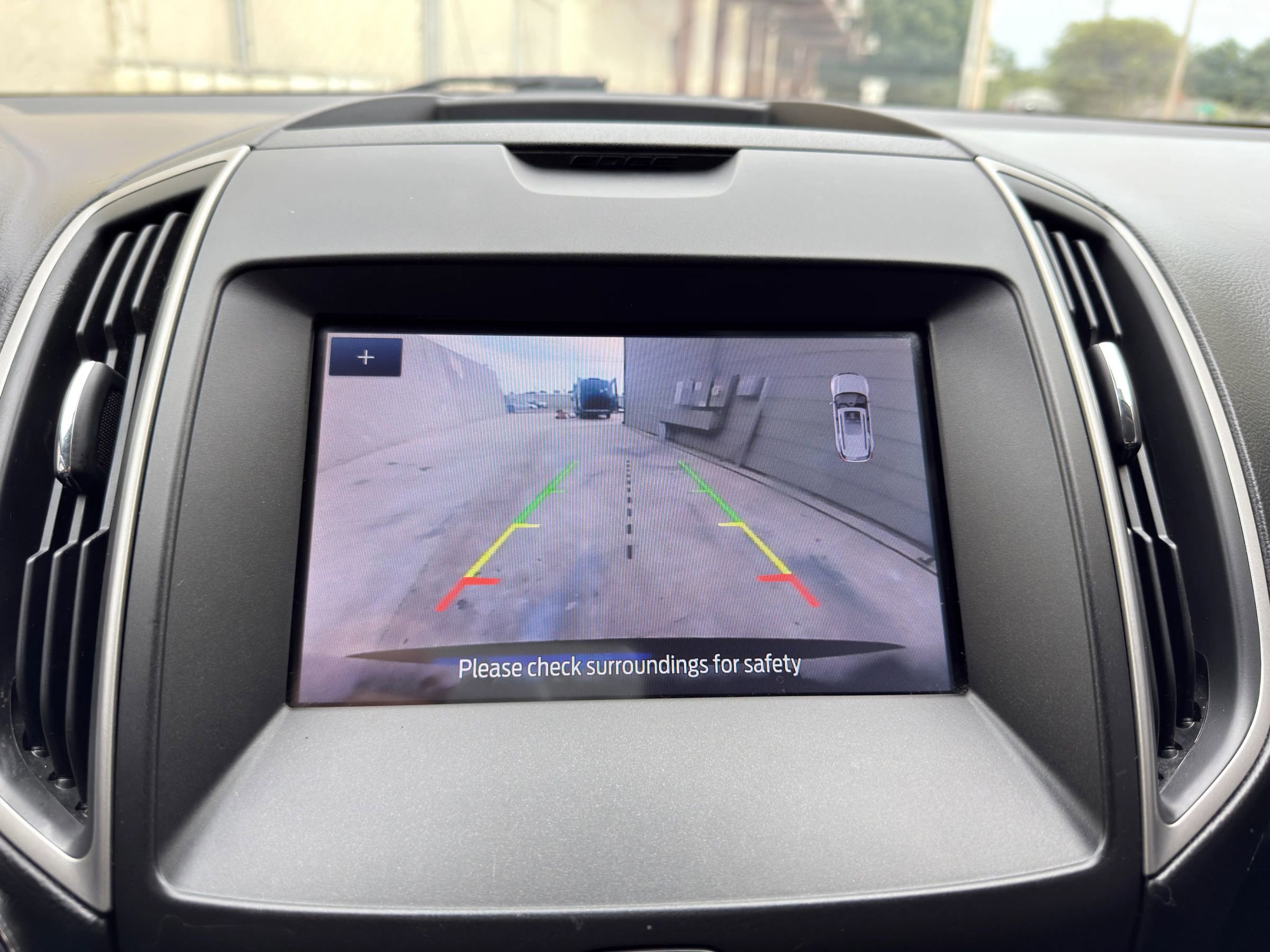 Used 2020 Ford Edge SEL w/ Convenience Package image 14