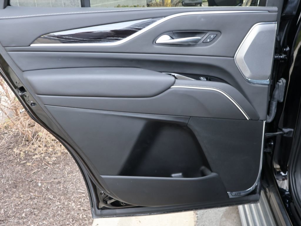 Used 2021 Cadillac Escalade Sport w/ Driver Assist Tech Package image 15