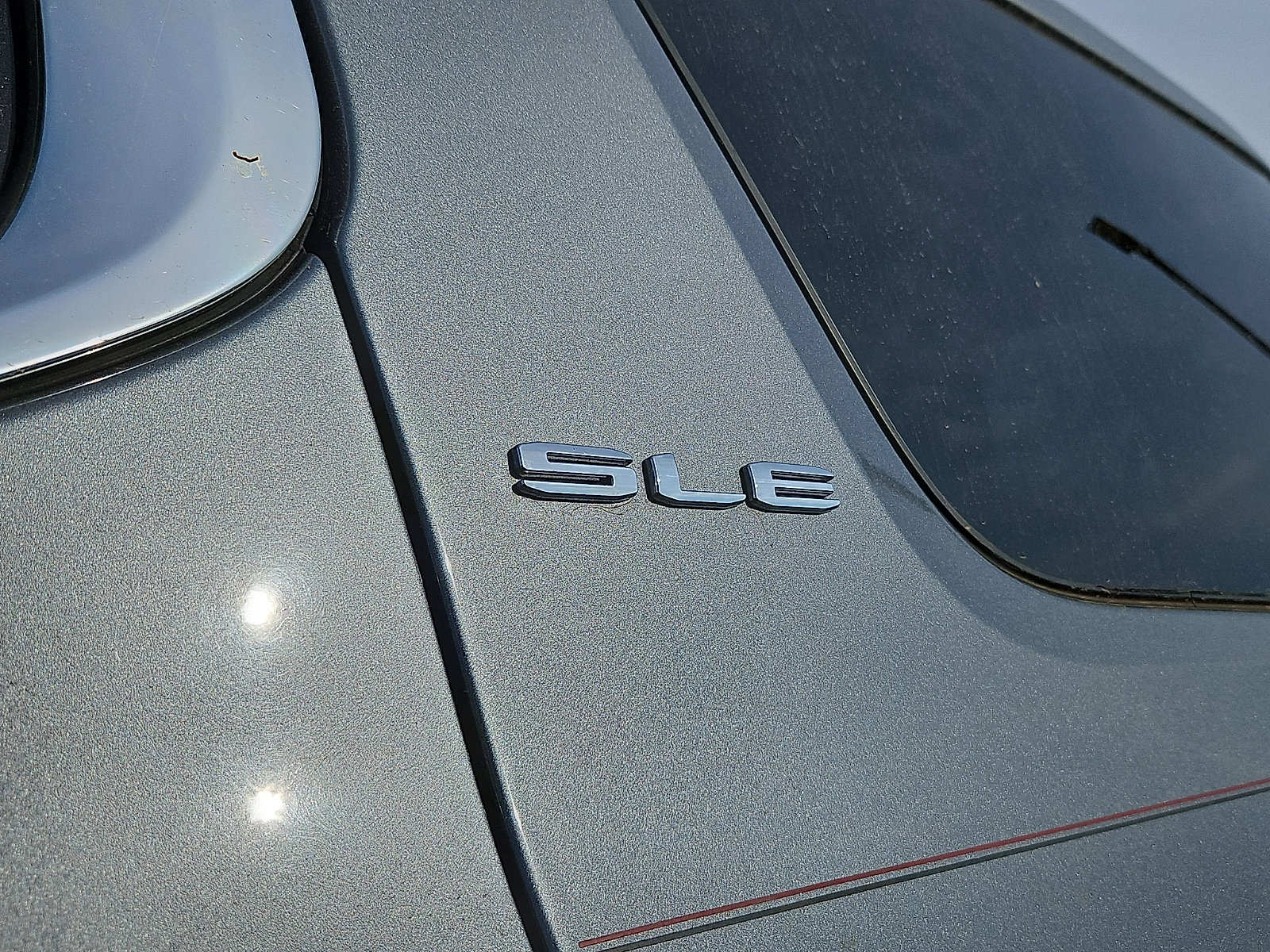 Used 2020 GMC Acadia SLE w/ Driver Convenience Package image 11