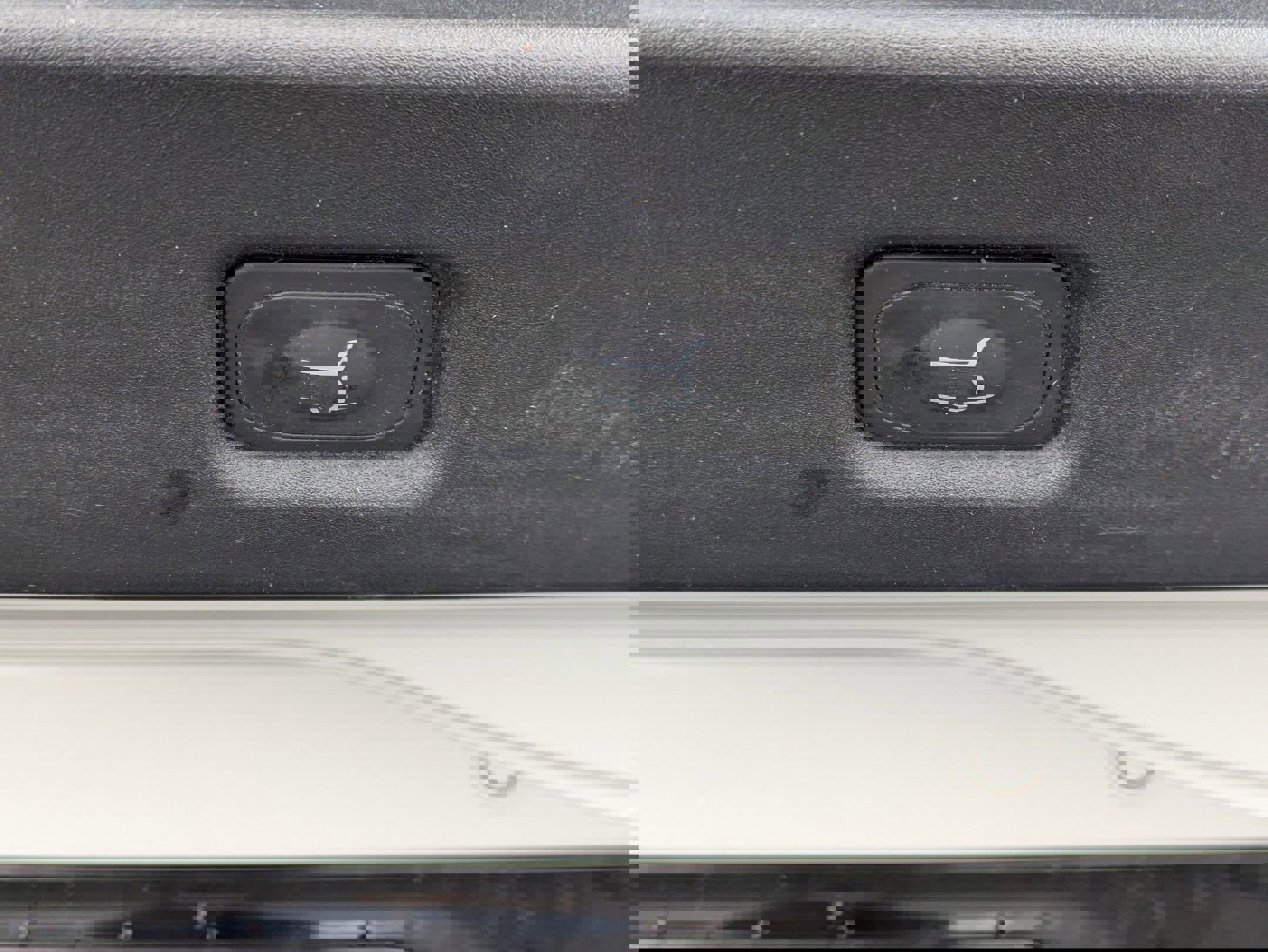 Used 2025 Lincoln Navigator Reserve AWD/4WD image 32