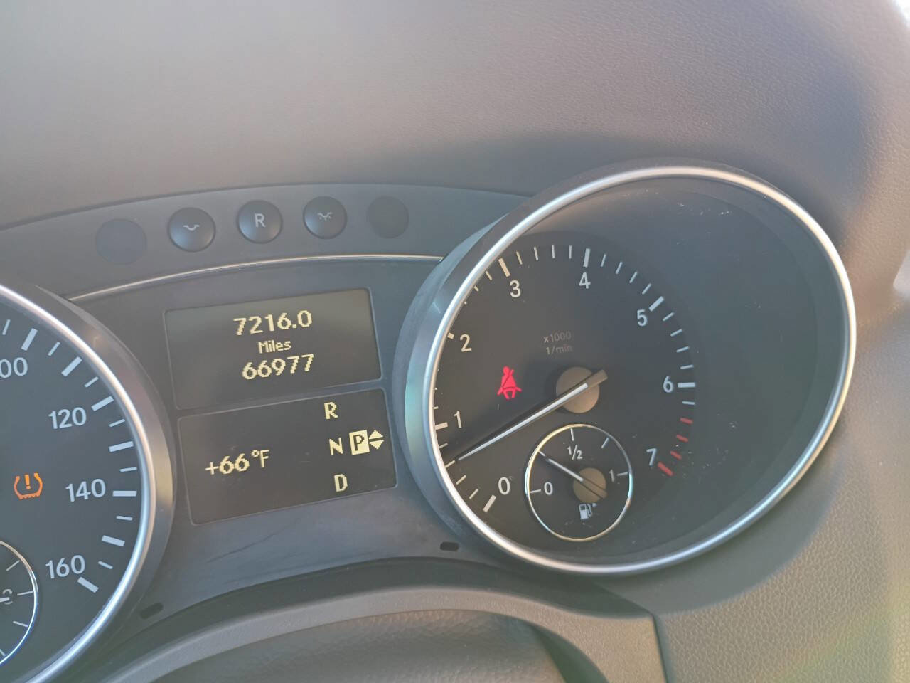 Used 2010 Mercedes-Benz ML 350 2WD image 10