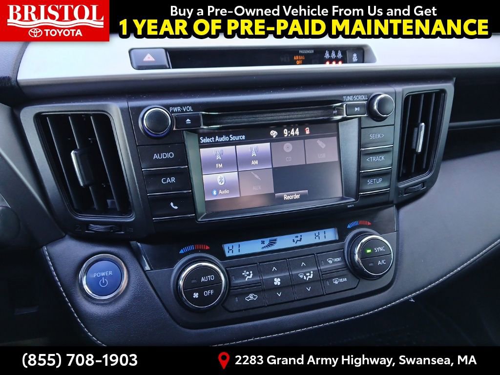 Used 2018 Toyota RAV4 LE image 19