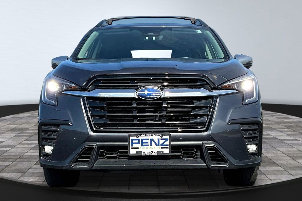 Used 2023 Subaru Ascent Limited w/ Technology Package AWD/4WD image 2