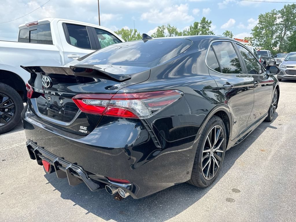 Used 2021 Toyota Camry SE w/ Cold Weather Package AWD/4WD image 3