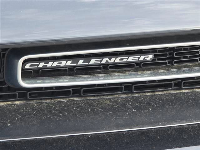 Used 2023 Dodge Challenger SXT RWD image 32