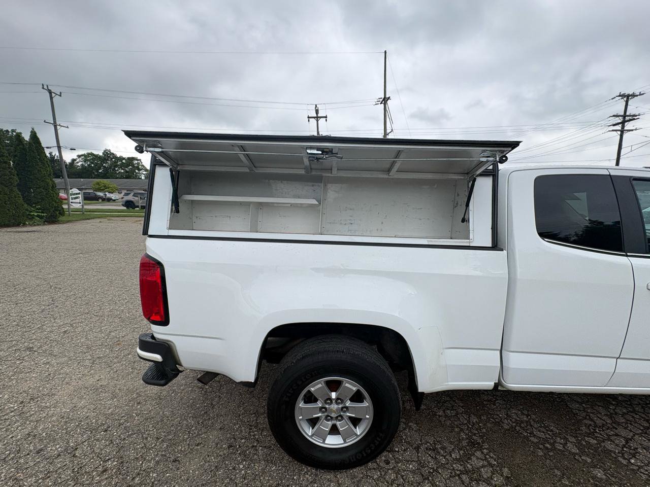 Used 2017 Chevrolet Colorado W/T w/ WT Convenience Package AWD/4WD image 6
