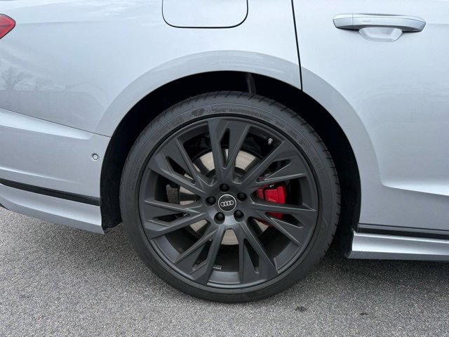 Used 2025 Audi S8 image 11