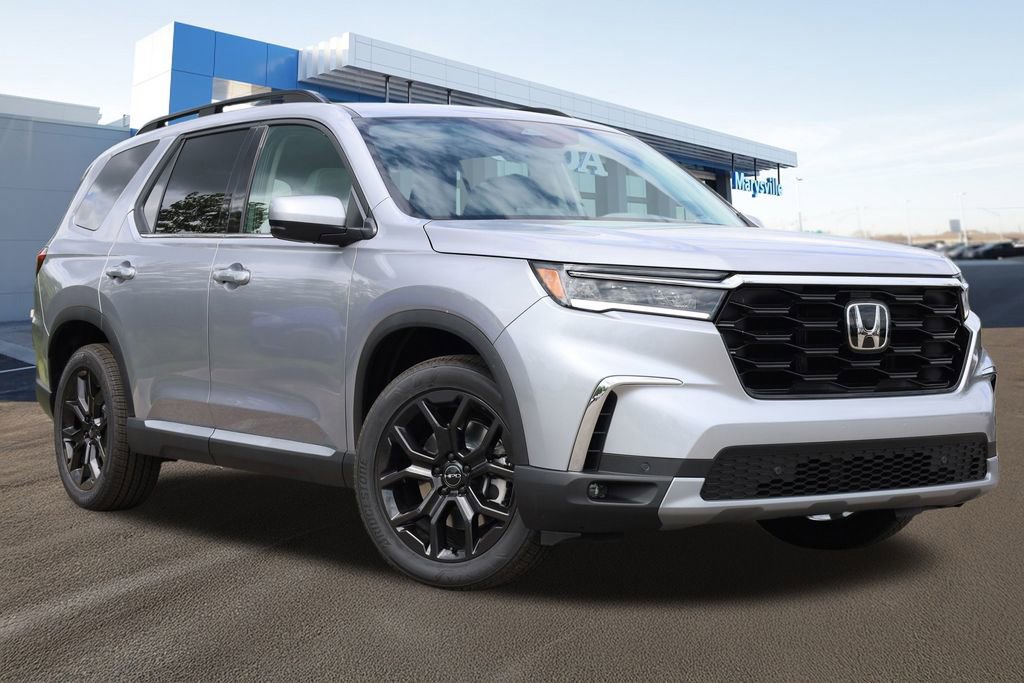 New 2025 Honda Pilot Touring image 1