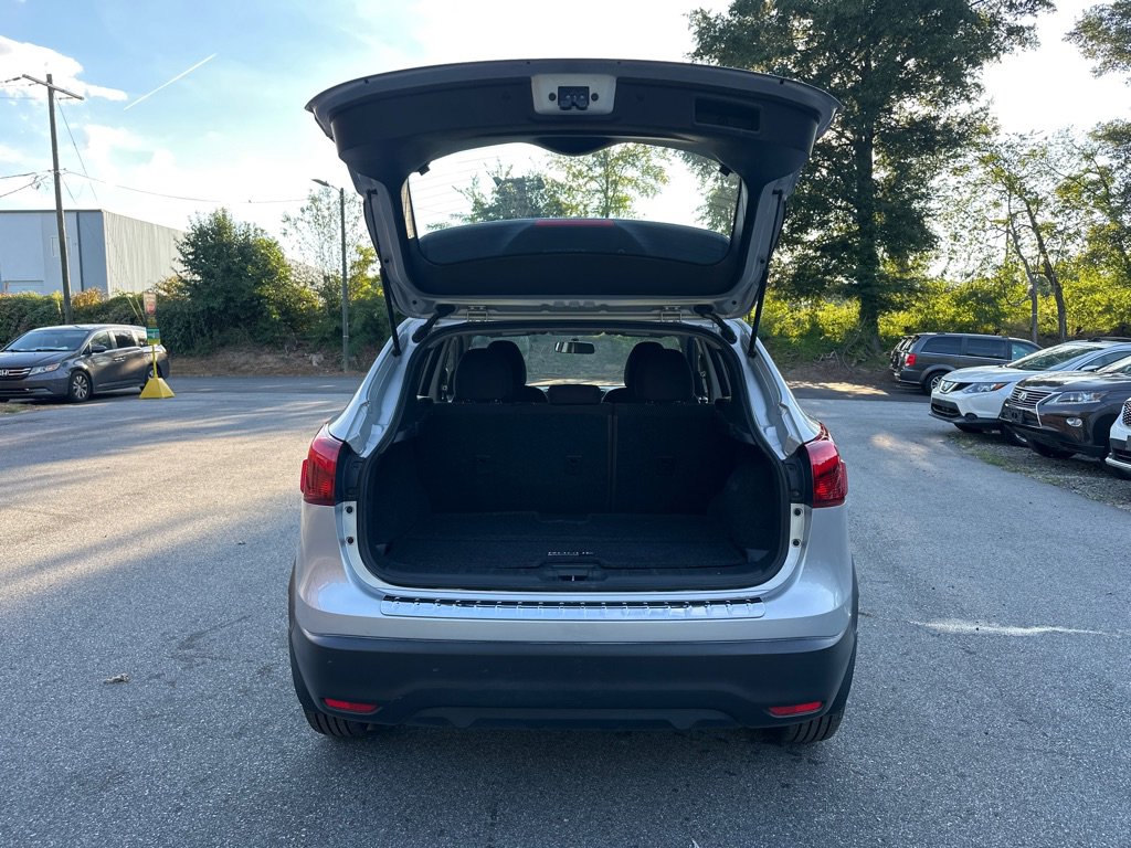 Used 2019 Nissan Rogue Sport S image 34