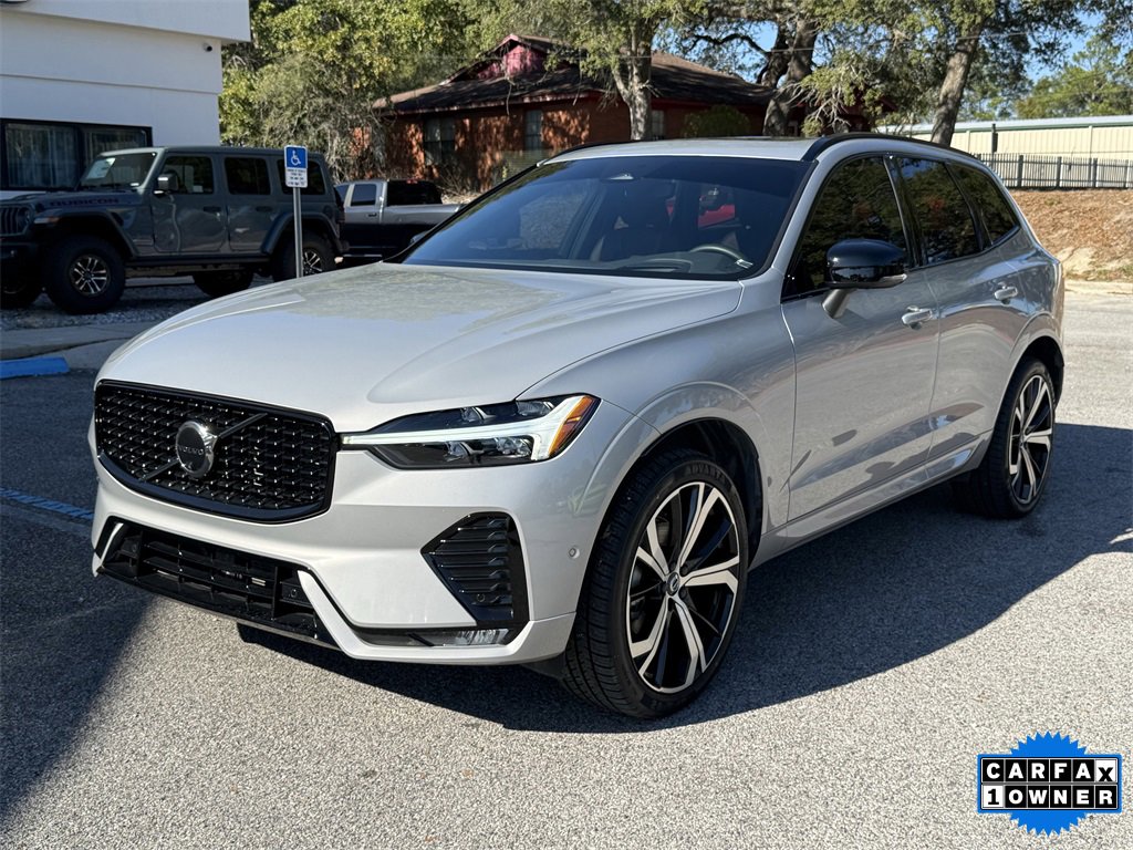 Used 2023 Volvo XC60 B5 Ultimate w/ Protection Package Premier image 9