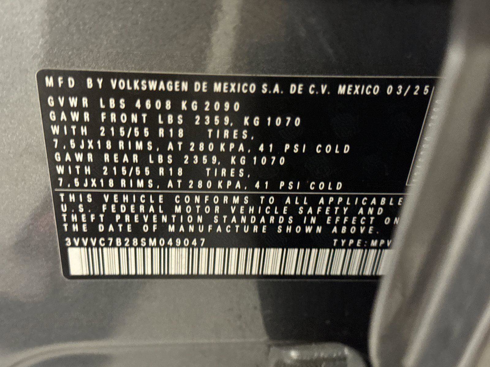 Used 2025 Volkswagen Taos SE w/ Panoramic Sunroof Package AWD/4WD image 27