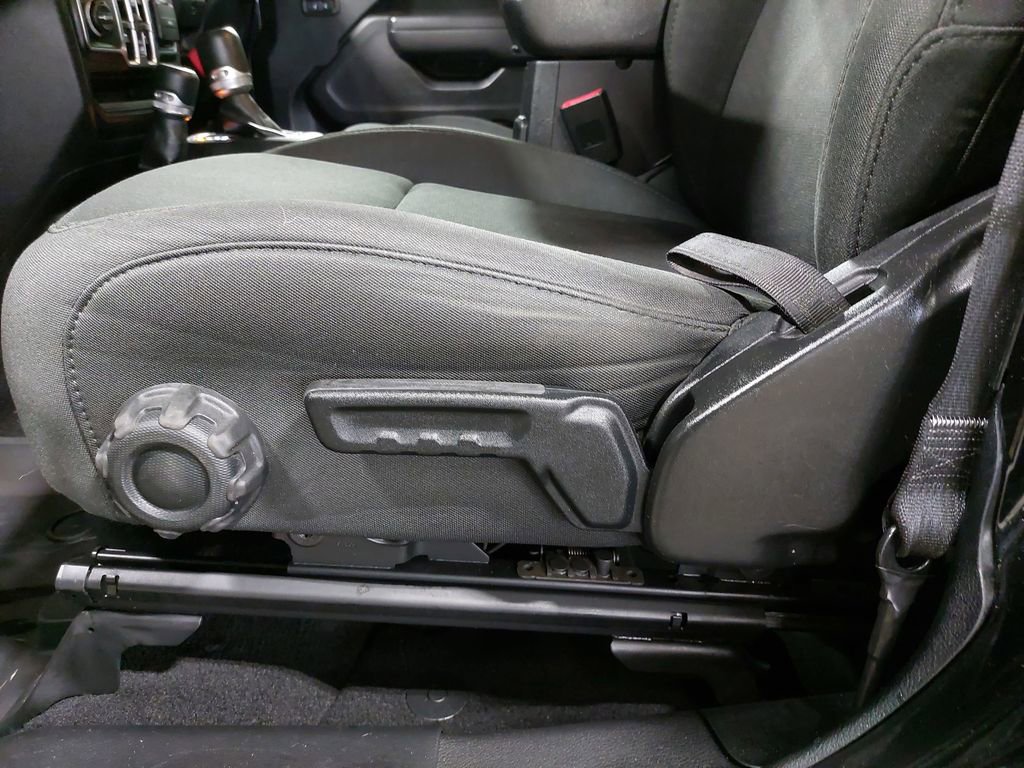 Used 2020 Jeep Gladiator Sport w/ Quick Order Package 24S image 27