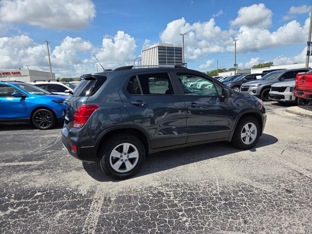 Certified 2022 Chevrolet Trax LT AWD/4WD image 11