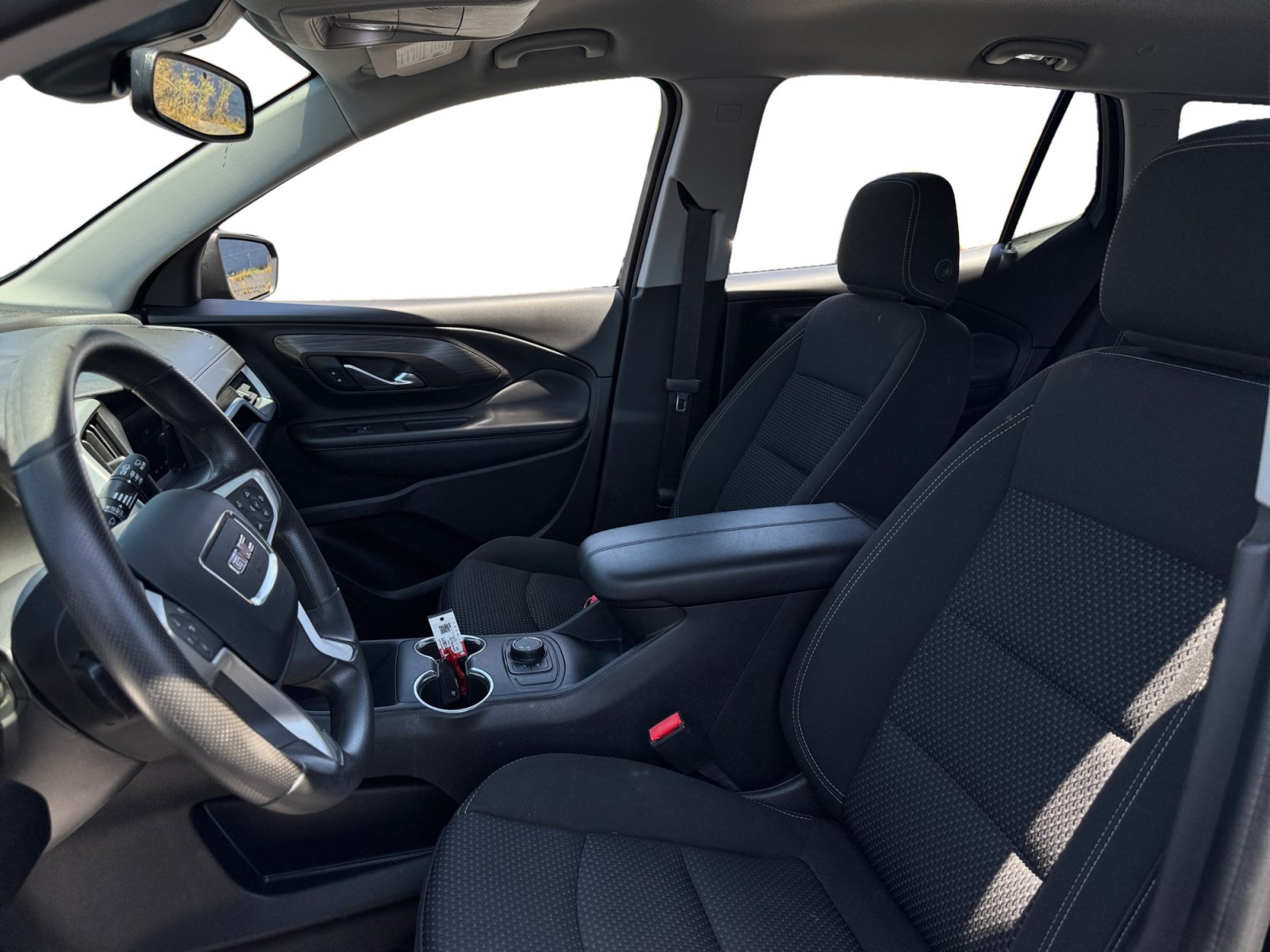 Used 2022 GMC Terrain SLE FWD image 9