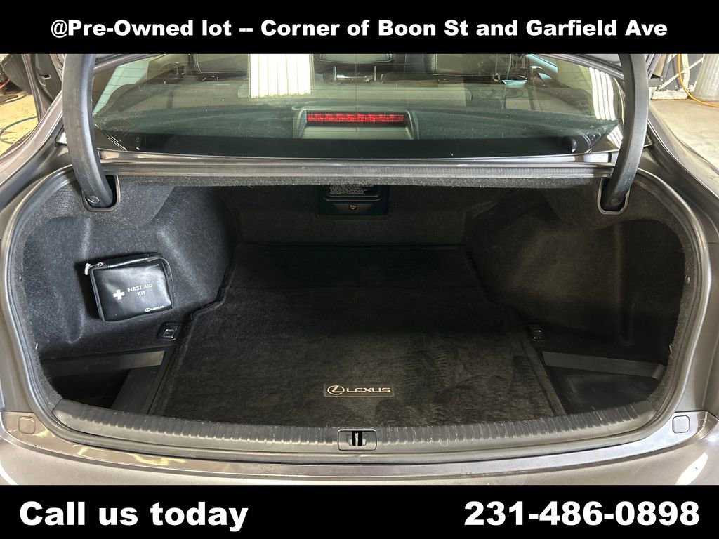 Used 2012 Lexus IS 250 AWD w/ Premium Pkg Value Edition image 28