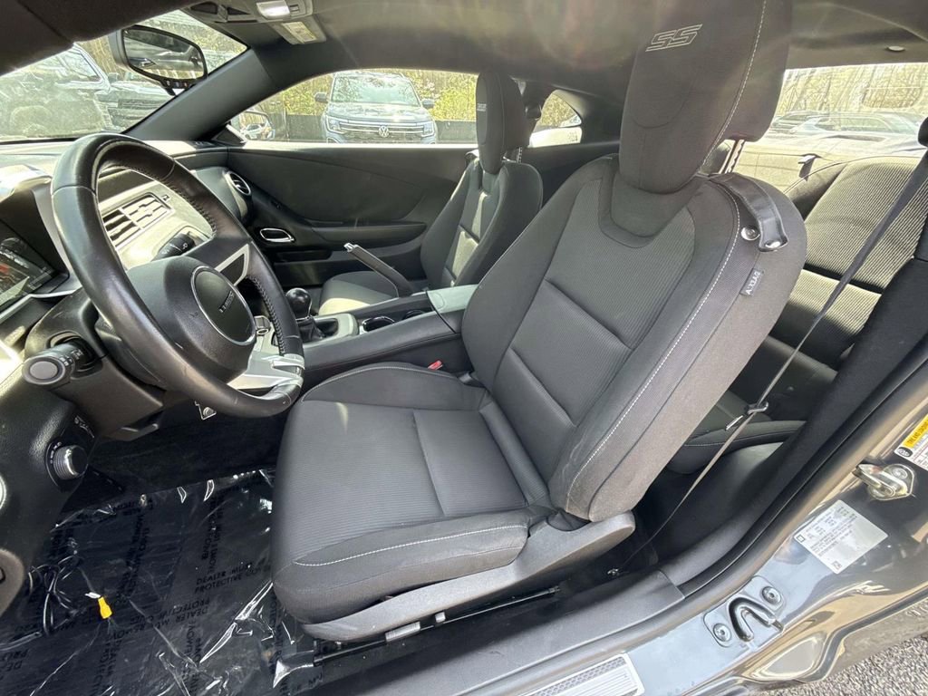 Used 2010 Chevrolet Camaro SS w/ RS Package image 17