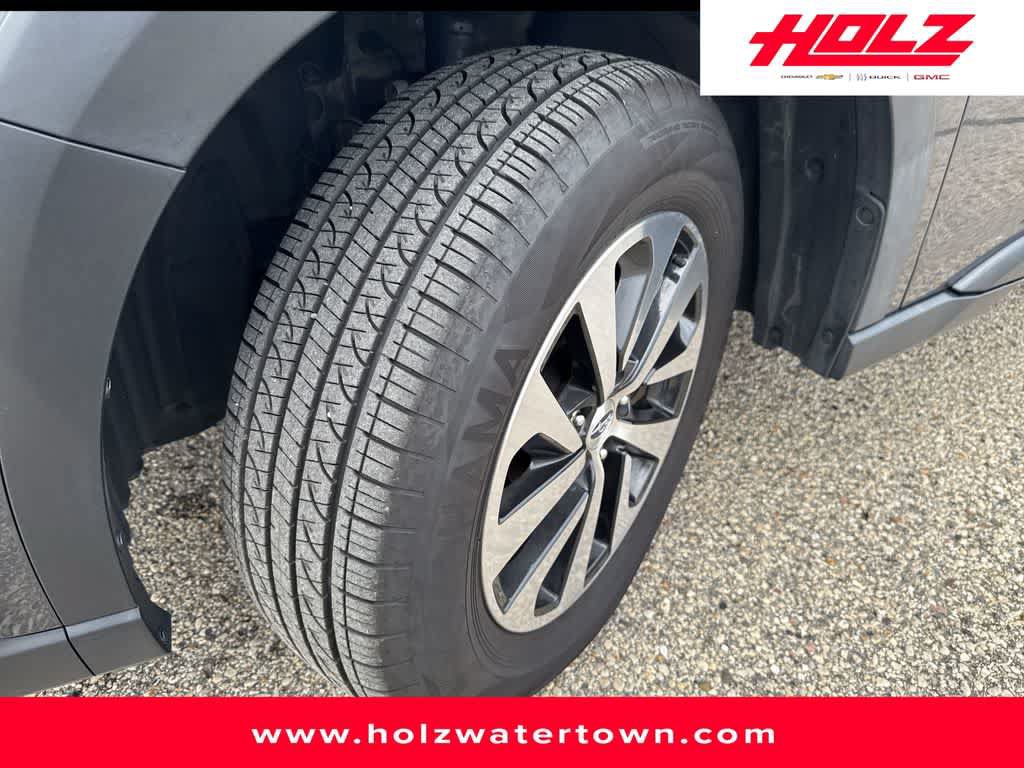 Used 2024 Subaru Outback Premium AWD/4WD image 3