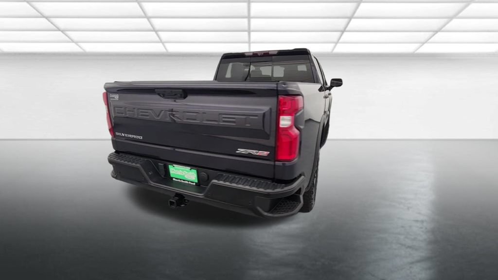 Used 2022 Chevrolet Silverado 1500 ZR2 w/ Technology Package AWD/4WD image 7