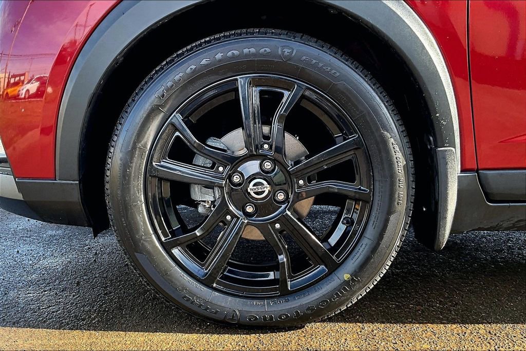 Used 2020 Nissan Kicks SR w/ SR Premium Package image 12