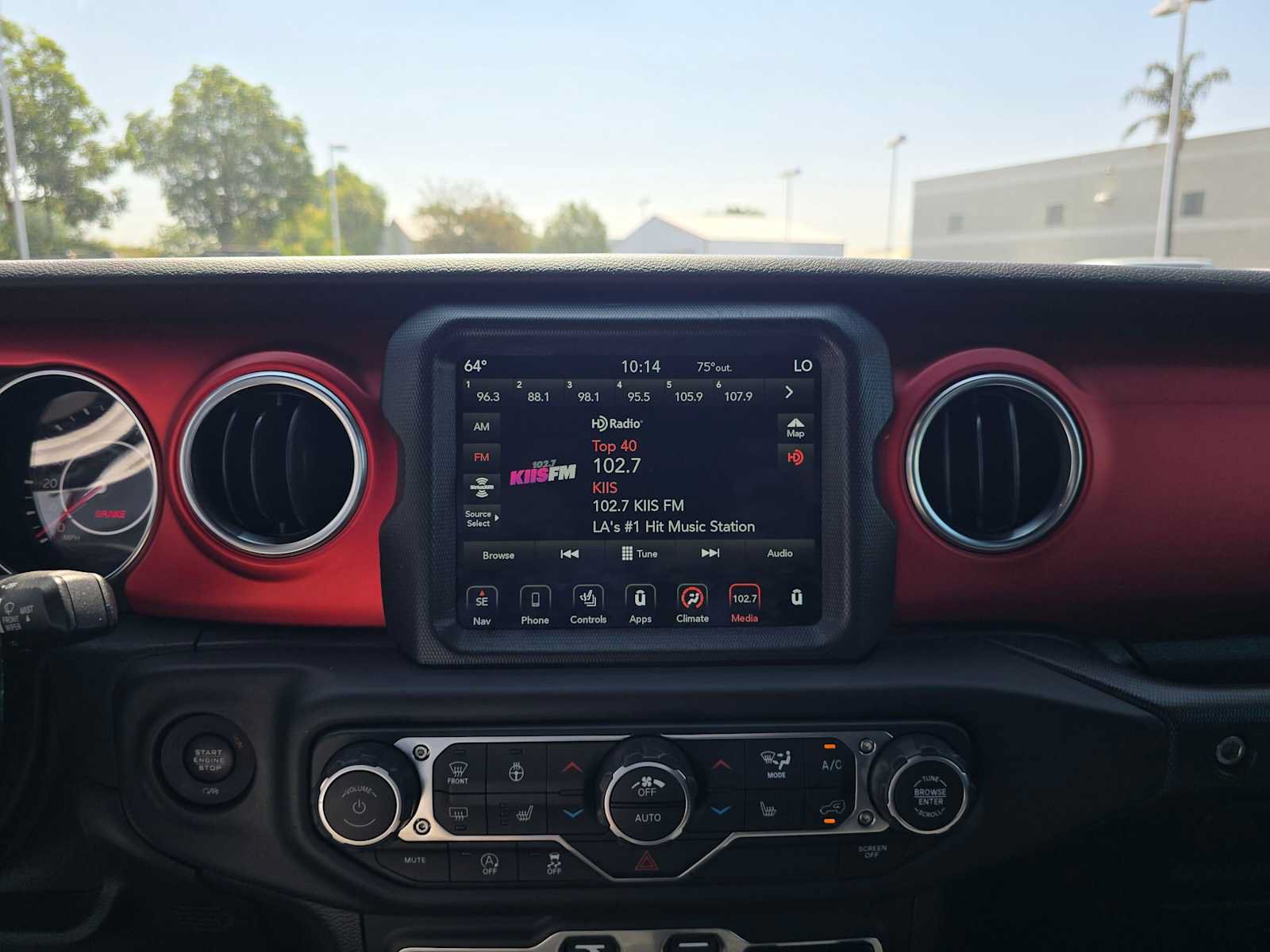 Used 2020 Jeep Gladiator Rubicon AWD/4WD image 25