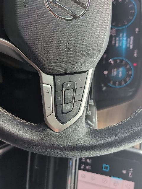 Used 2024 Volkswagen Atlas SE AWD/4WD image 6