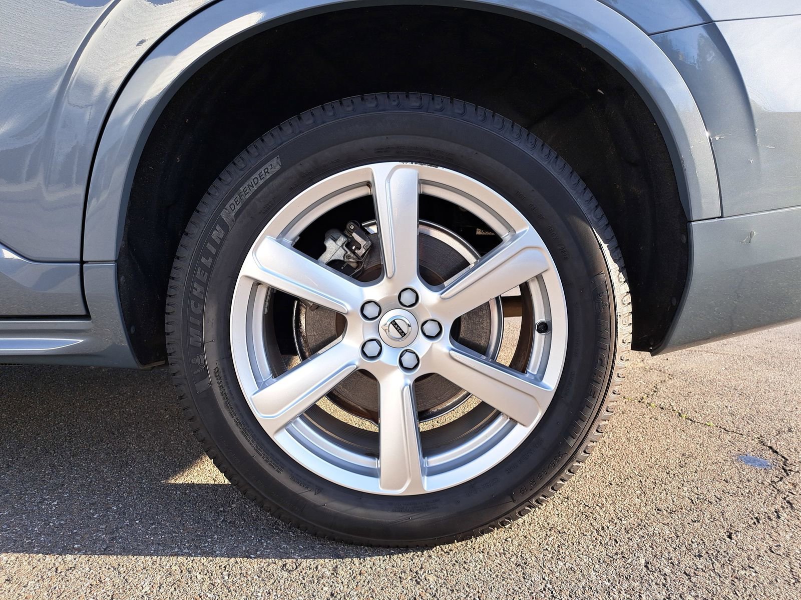 Used 2022 Volvo XC90 T5 Momentum image 38