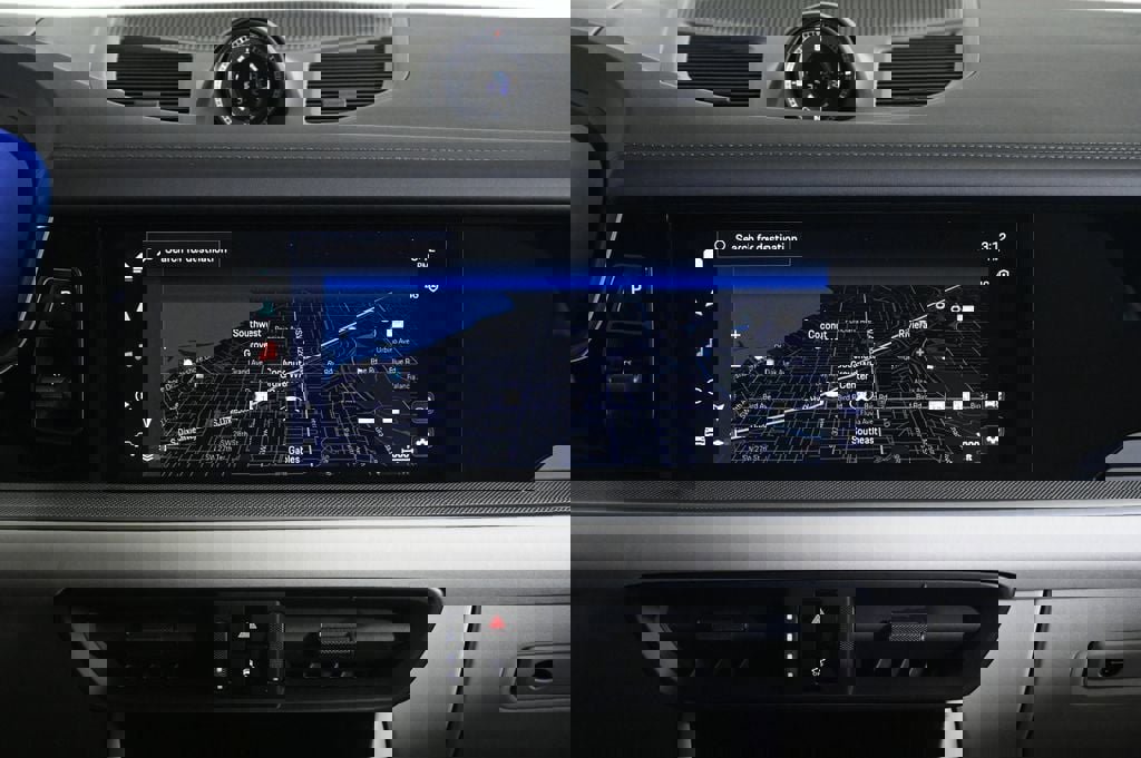 Certified 2025 Porsche Cayenne S image 15