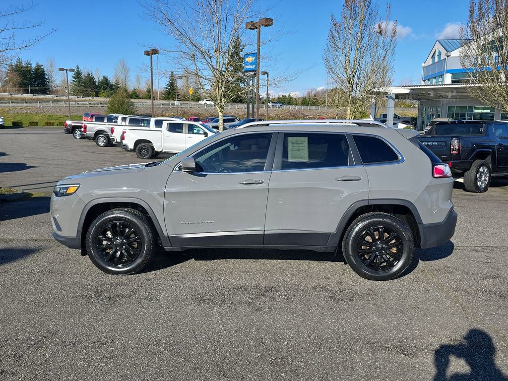 Used 2020 Jeep Cherokee Latitude Plus w/ Cold Weather Group image 3