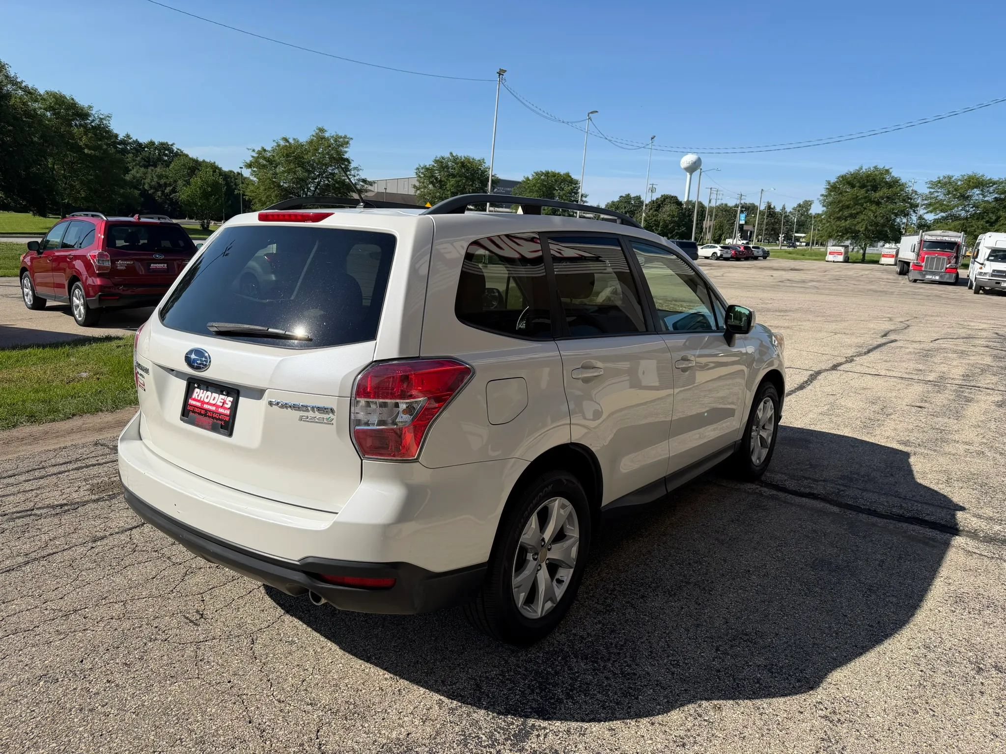 Used 2015 Subaru Forester 2.5i Premium w/ All-Weather Package AWD/4WD image 5