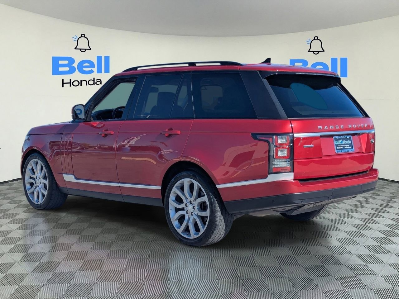 Used 2016 Land Rover Range Rover Supercharged image 3