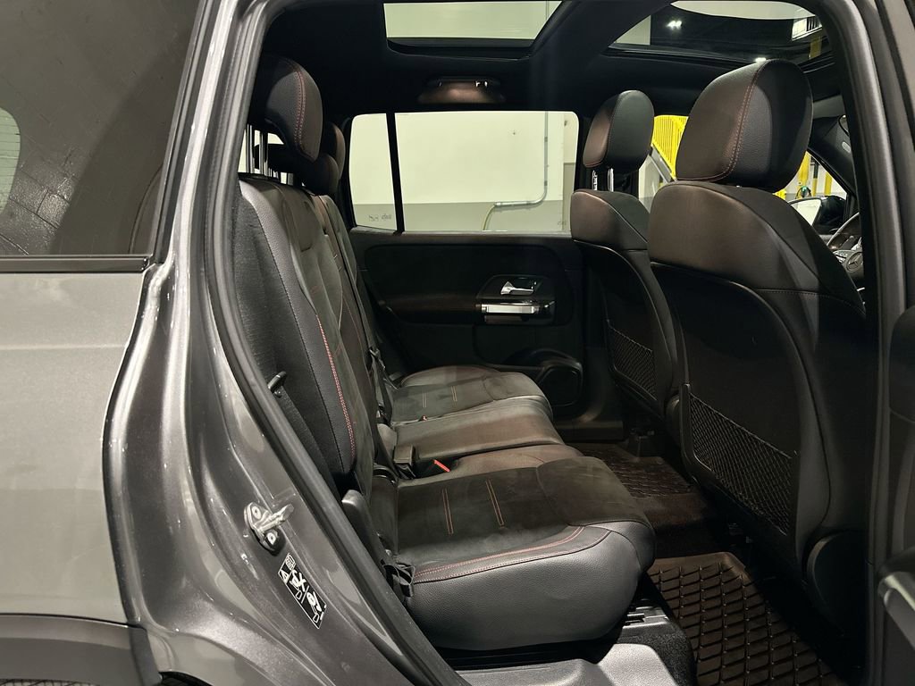 Used 2020 Mercedes-Benz GLB 250 4MATIC image 6
