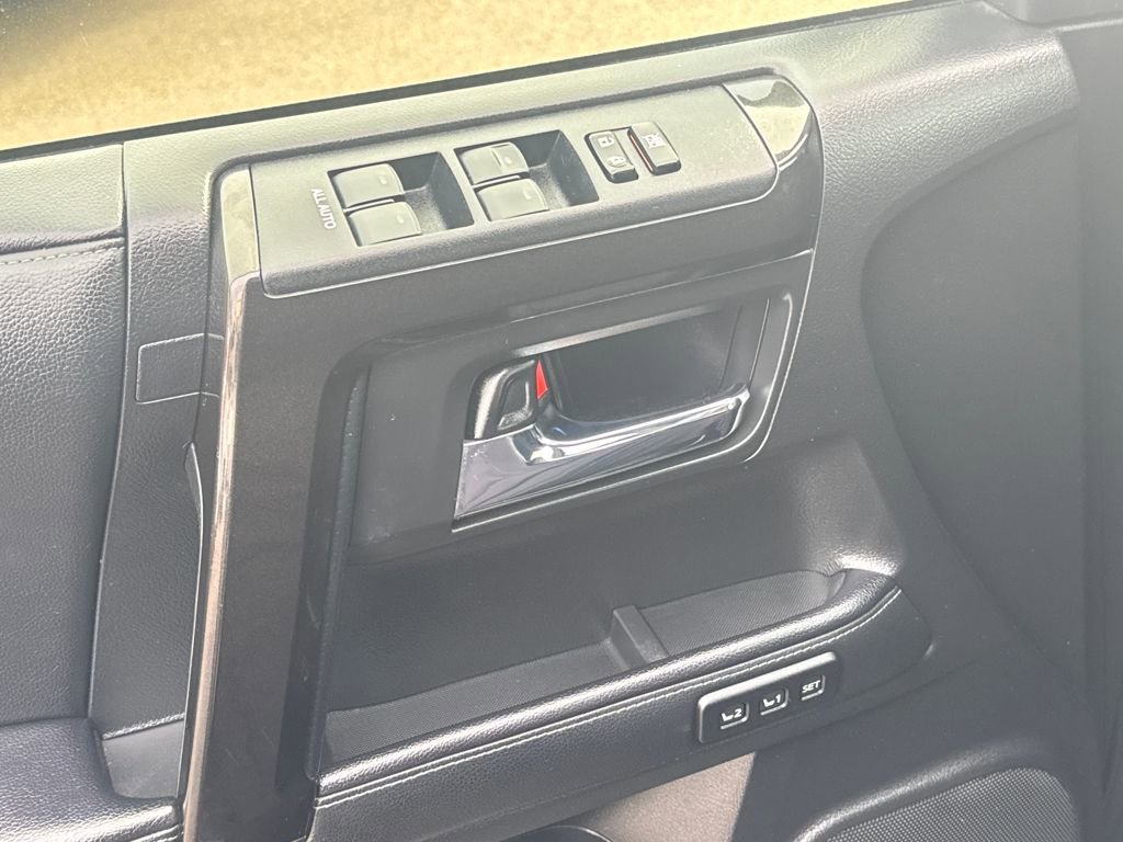 Used 2020 Toyota 4Runner Nightshade image 37