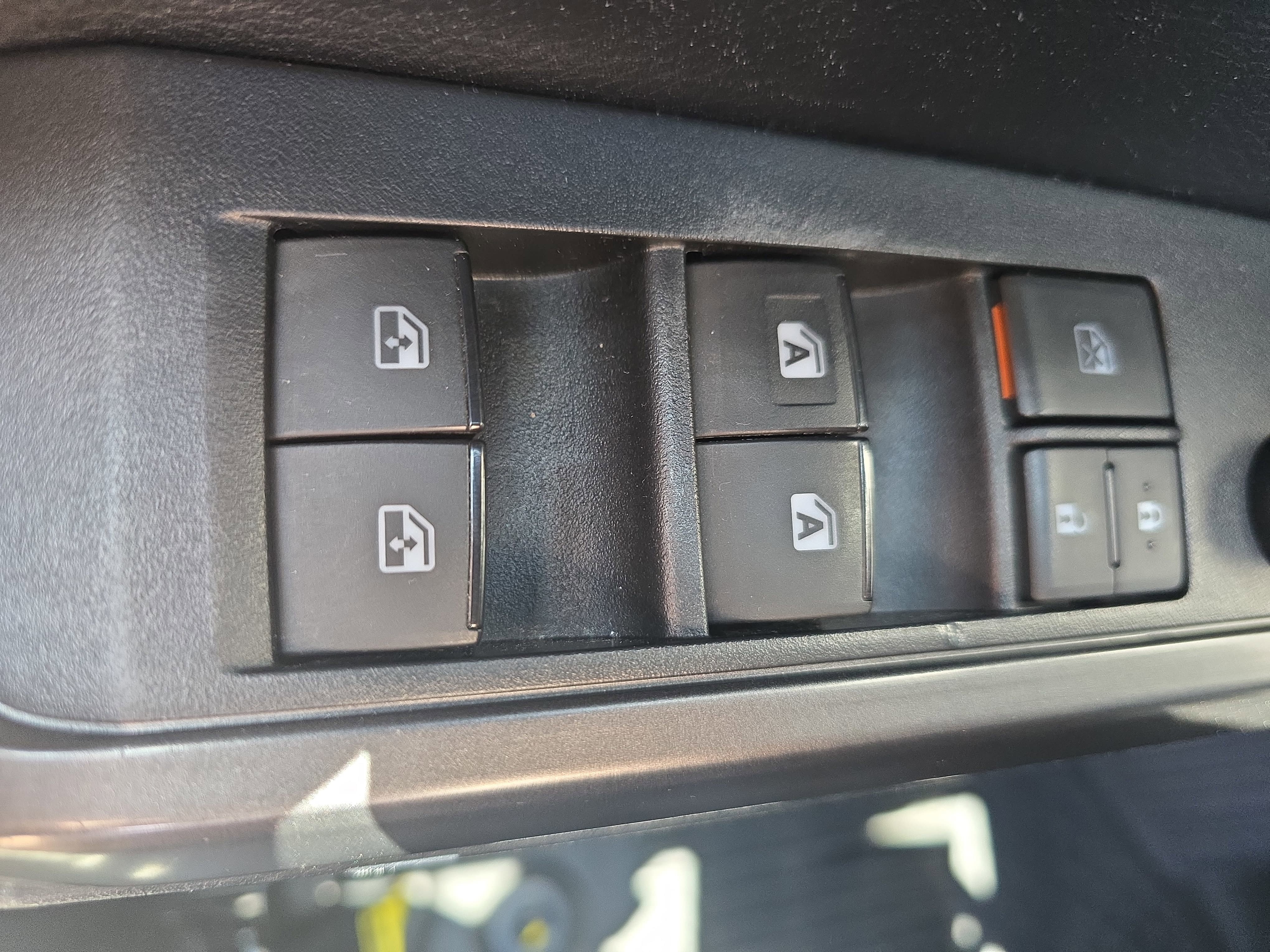 Used 2019 Toyota Tacoma TRD Sport AWD/4WD image 25