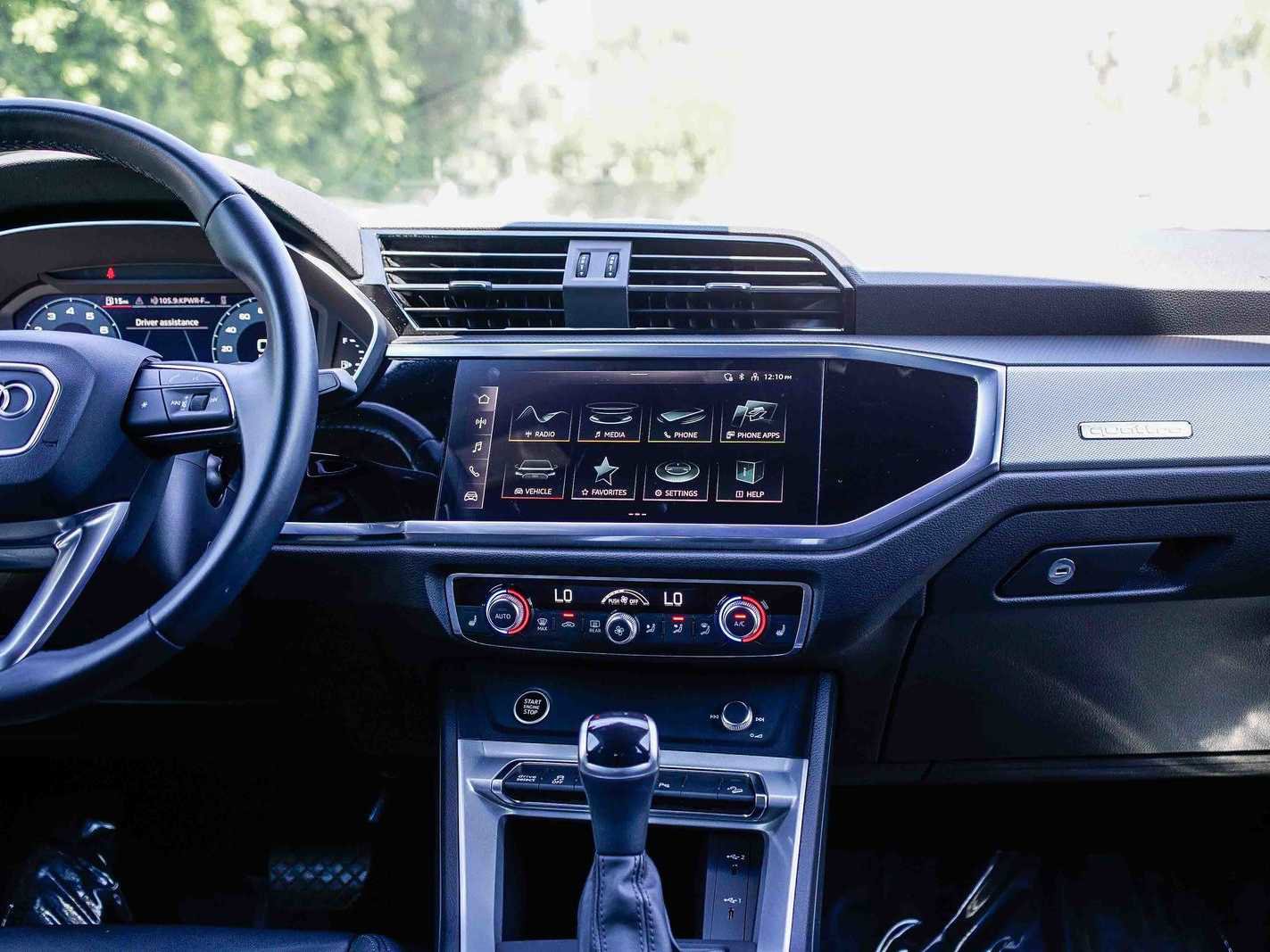 Used 2023 Audi Q3 2.0T Premium w/ Convenience Package AWD/4WD image 13