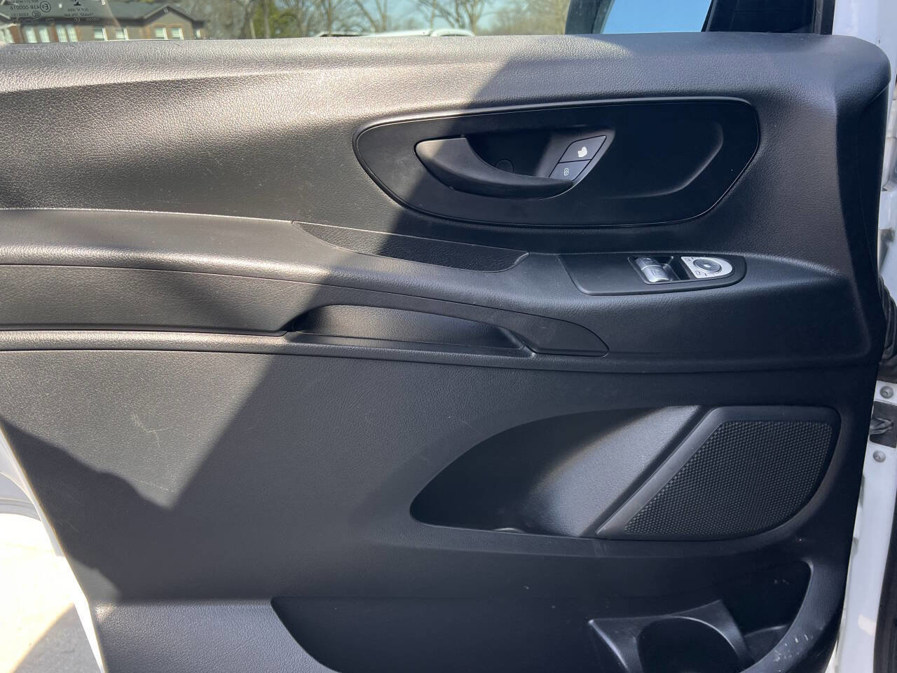 Used 2017 Mercedes-Benz Metris Passenger image 8